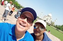 Private Sunrise Taj Mahal Tour from Delhi by Car