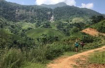From Hanoi: 2 Days Luxury Sapa Trek & Fansipan Peak with Dcar