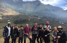 From Hanoi: 2 Days Luxury Sapa Trek & Fansipan Peak with Dcar