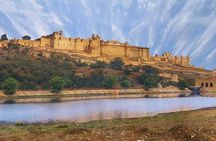 Guided Jaipur Tour by Day & Night with Traditional Indian Dinner
