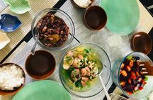 Private Market Tour and Filipino Cooking Class in Manila with Isi
