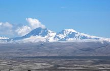 Mount Aragats, Amberd Fortress, Saghmosavank Monastery, Alphabet - private tour