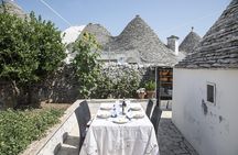 Cesarine: Market Tour & Dining at a Local's Home in Alberobello