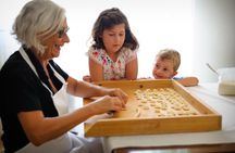 Cesarine: Market Tour & Home Cooking Class in Bari