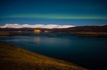 All-inclusive very small group Northern lights with photographs 