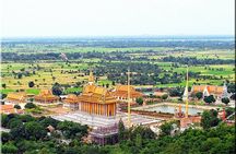 Day Trip to Oudong Mountain and Phnom Penh City Private Tour