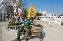 From Chiang Mai: White and Blue Temple & Golden Triangle Day Trip