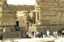 Private Tour to Giza Pyramids & Sphinx & Valley Temple 
