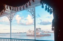 Paddlewheeler Creole Queen Historic Mississippi River Cruise