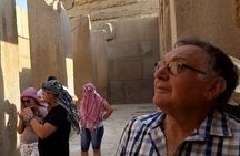 Private Tour to Giza Pyramids & Sphinx & Valley Temple 