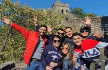 Mutianyu Great Wall Airport Layover Group Guided Tour (9AM-1PM)