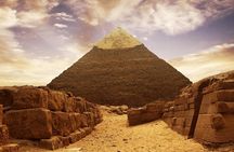 From Hurghada: Cairo 2-Day Tour incl. Flights and Hotel