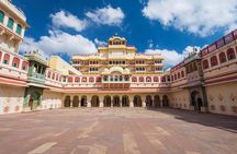 Jaipur: Jaipur City Day tour with Guide by car