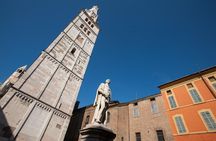 Private Modena old town walking tour 