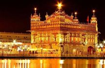 Golden Temple & Wagah Border in Amritsar with Punjabi Lunch