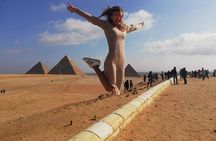 Cairo pyramids and Egyptian museum tour
