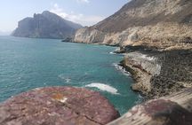 Where Sea Meets Rock: A Scenic Journey to West Salalah’s Shores