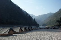 From Delhi: Rishikesh 3-Day Tour with Yoga and Massage