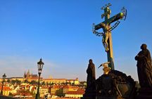 2:5-Hour Walking Tour of Old Town Prague with Boat Ride