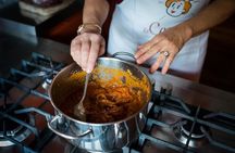 Cesarine: Market Tour & Home Cooking Class in Verona