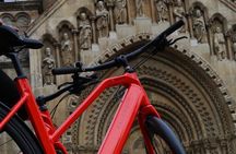Budapest: Historic Downtown ride on E-Bicycles Buda & Pest