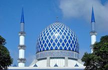 Blue Mosque And Batu Caves Tour