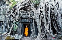 Angkor Wat & Banteay Srey Tour