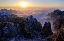 1-Day Mt. Huangshan Tour with Optional Hongcun & Xidi Village