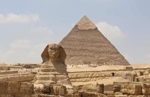 Tour to the Egyptian Museum and the Pyramids of Giza