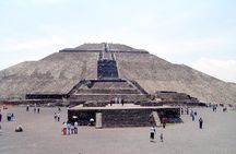 Small VIP Group: Teotihuacan Pyramids and Shrine of Guadalupe with lunch