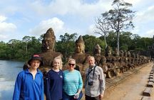 Angkor Wat & Banteay Srey Tour