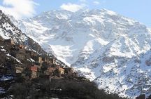 "Summit of Mont Toubkal (4167m) in PC Economy
