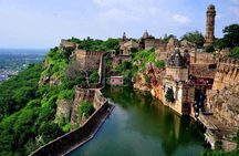 Chittorgarh Fort Day Trip from Udaipur with Guide Tickets & Lunch