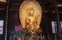 Private Tour of Shanghai City Highlights with Huangpu River Cruise