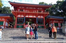 Guided Gion Tour: Explore Kyoto’s Historic Geisha District 