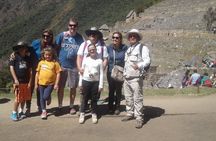Group tour in Machupicchu from Aguas Calientes.