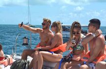 Isla Mujeres All Inclusive Sailboat Experience