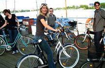 ENGLISH GUIDED BIKE TOUR HAMBURG - Alsterlake District (min.4)