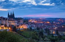 Prague Castle: Private fairytale walking tour