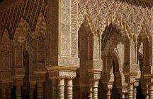 The Best of Alhambra & Granada: Private Tour with Nasrid Palaces