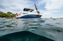 Motor Yacht (2020)Luxury Private Cruise Around Santorini