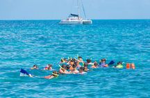 Luxury Catamaran tour to Isla Mujeres with transportation from Playa del Carmen
