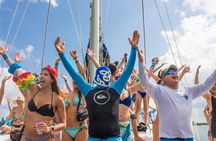 Luxury Catamaran tour to Isla Mujeres with transportation from Playa del Carmen