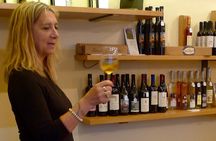 vineyard tour & wine tasting