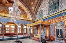 Sultans and Secrets: Topkapı Palace and Hagia Sophia Private Tour