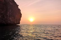 Phi Phi Don & Phi Phi Leh Sunset Trip by Arisa Speed Boat