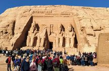 From Aswan: Abu Simbel Temples Tour with Egyptologist Guide