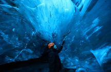Blue Ice Cave Exploration (from Jökulsárlón Glacier Lagoon)
