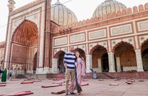 3-hour Old Delhi Heritage Walking tour with Rickshaw Ride