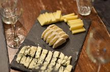 Paris Art of Pairing Cheese and Wine Tasting in a Cheese Cellar